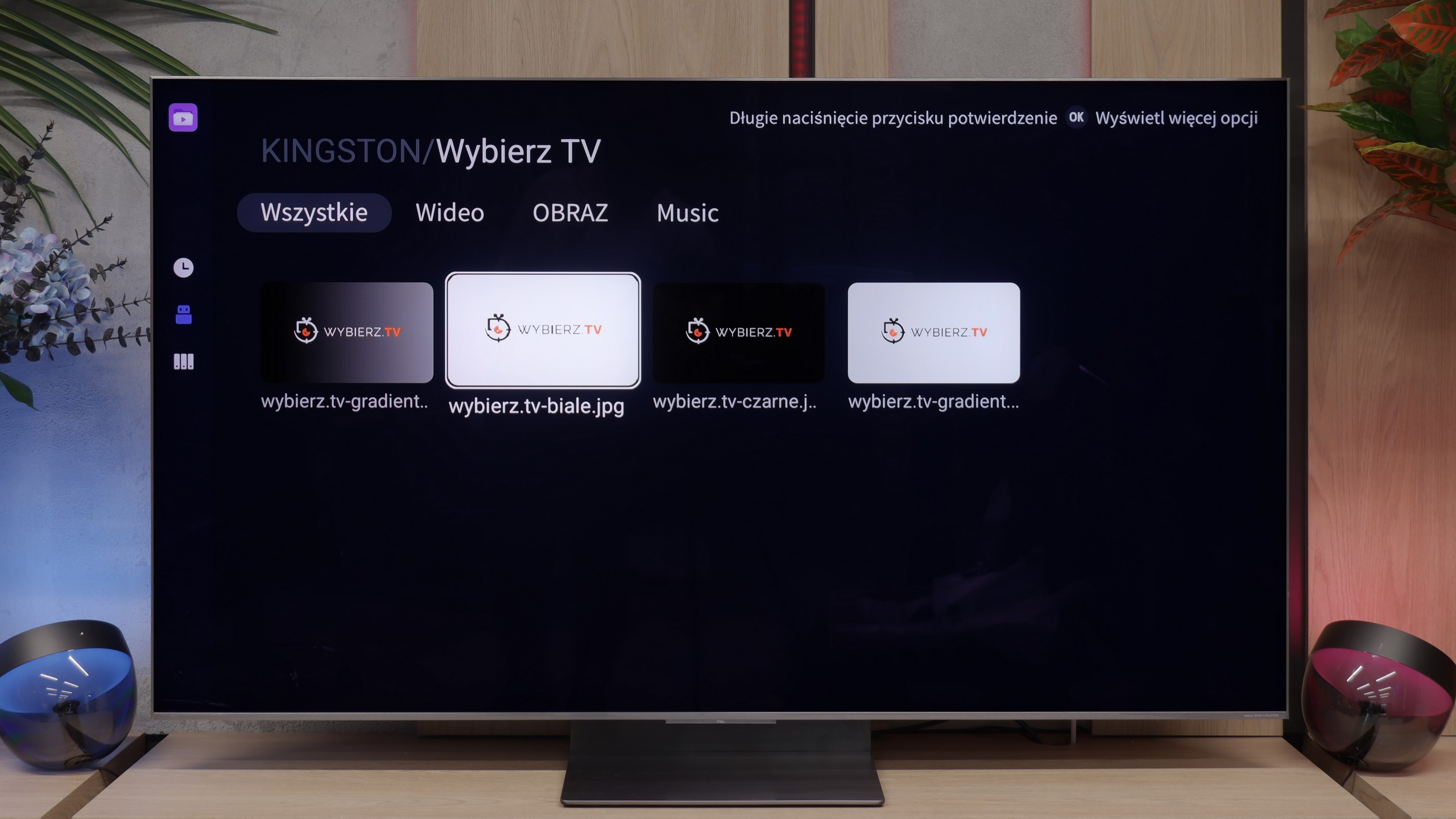 Review TCL C8L / QM8L  Playing files from USB